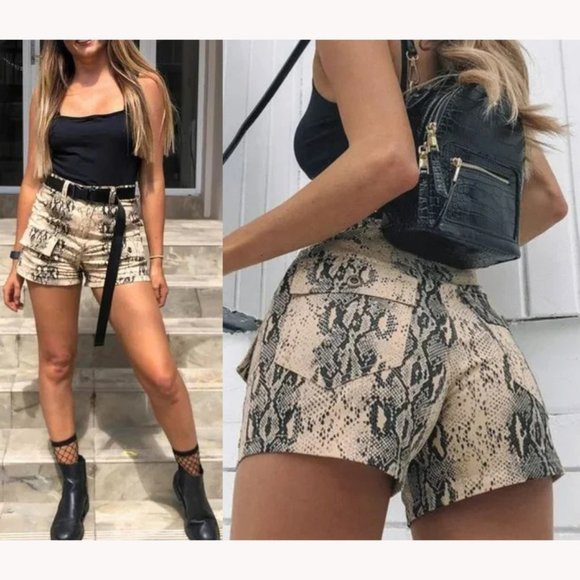 💥CHIC & SEXY💥Brulee High Waist Snake Print Leather Shorts